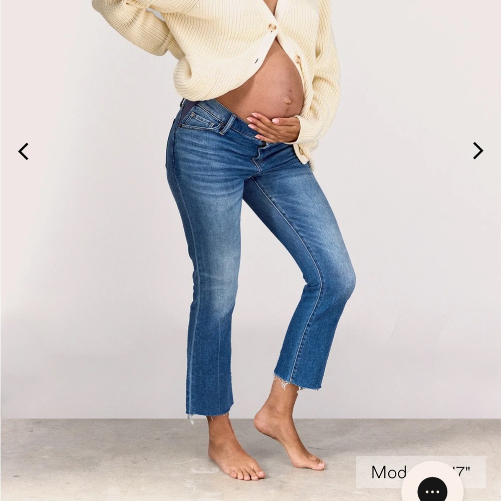 MATERNITY: Hatch Cropped Blue Jeans